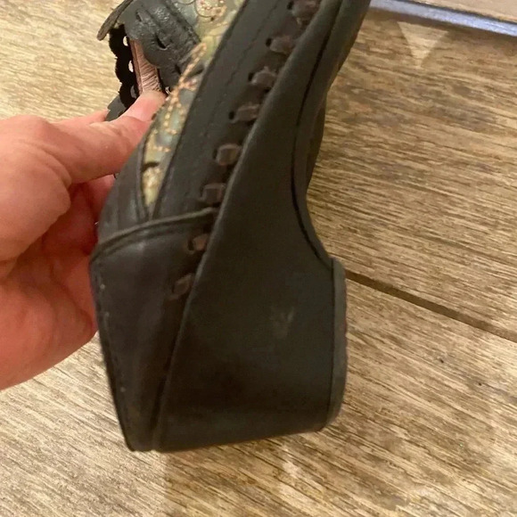 Pikolinos Romana Leather Heeled Floral Mule Sandals - Picture 10 of 10